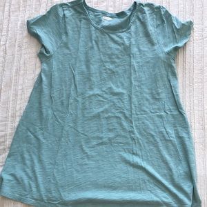 Old Navy Maternity Relaxed Short Sleeve T-Shirt—Size Large